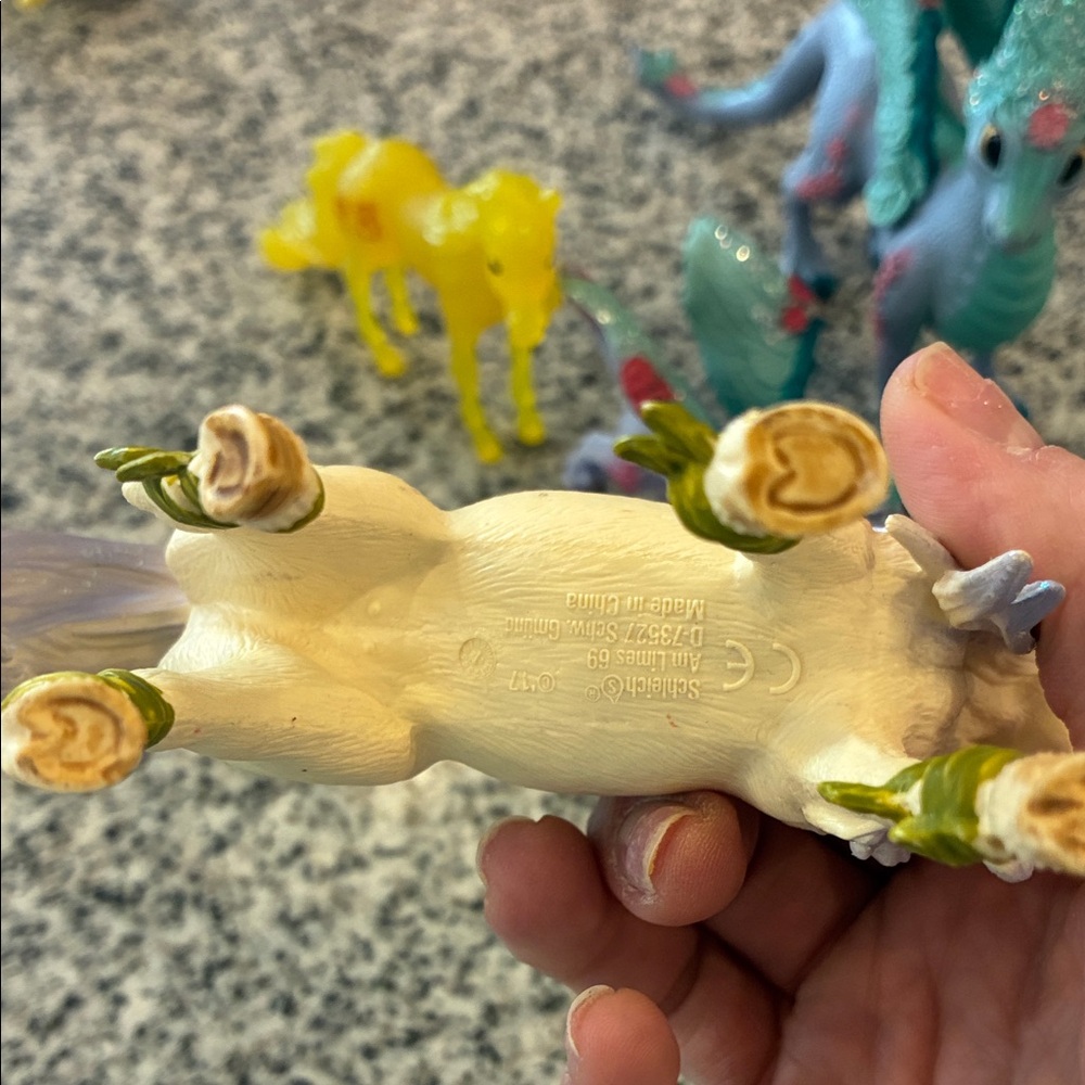 Bayala Schleich unicorn and dragon toy lot - Picture 8 of 16